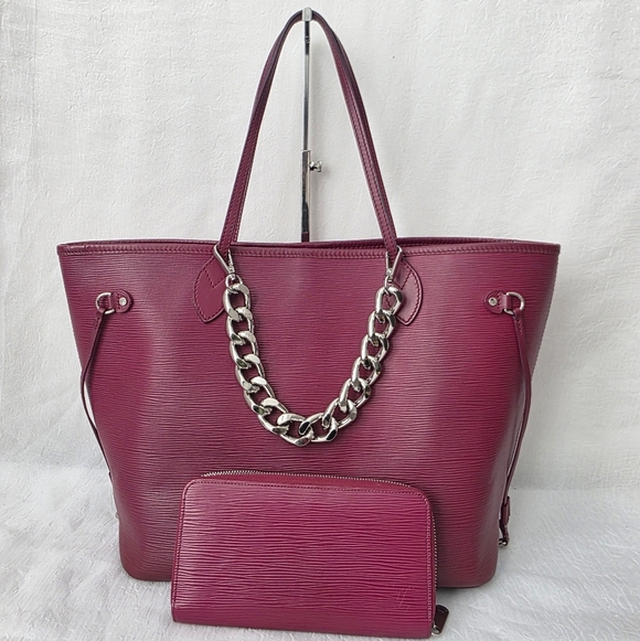 Louis Vuitton Handbags - Auth Louis Vuitton Epi Bordeaux Neverfull MM Tote And Wallet Bundle